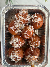 Load image into Gallery viewer, Coconut Caramel Paradise puff puff
