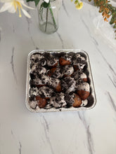 Load image into Gallery viewer, Cookies and cream puff puff
