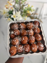 Load image into Gallery viewer, Coconut Caramel Paradise puff puff
